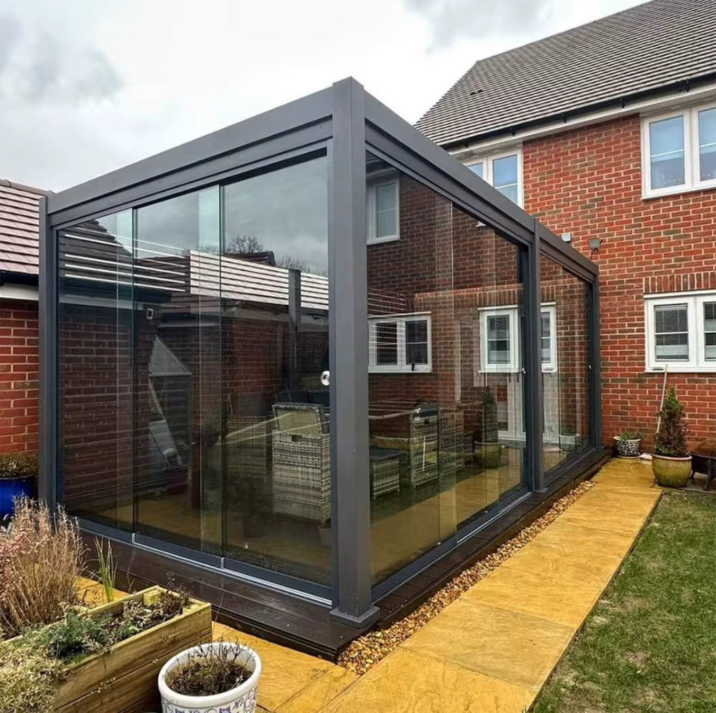 4×5 Aluminium Conservatory – Modern Glass Garden Room